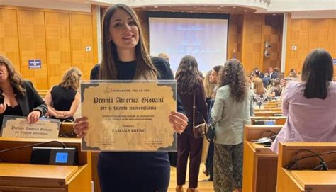 Studentessa Dellunical Insignita Del Premio America Giovani Alla