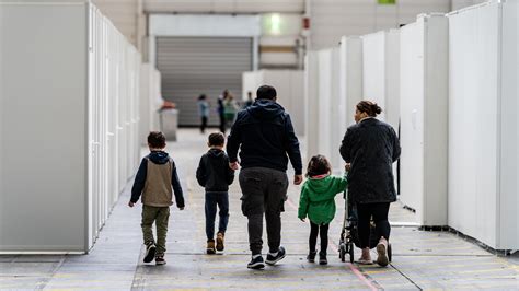 Liczba uchodźców w Niemczech osiągnęła nowy rekord i wynosi 3 48 mln