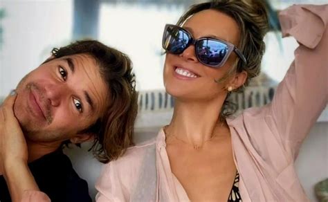 Fey Causa Furor En Redes Con Diminuto Bikini Turquesa News