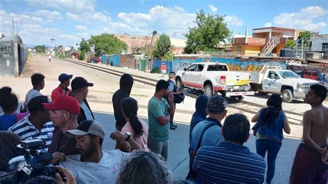 Miles De Migrantes Varados En Guanajuato Por Paro En Ferromex Me