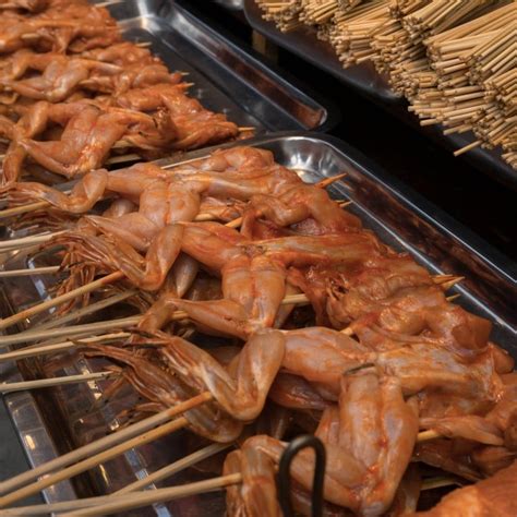 Chinas Frog Restaurants Prosper As Appetite For Delicacy Known Since