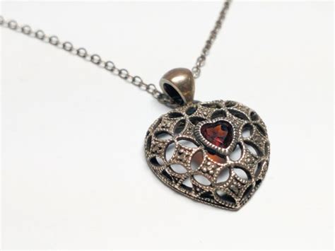 Vintage Sterling Silver Avon Openwork Heart Necklace Gem