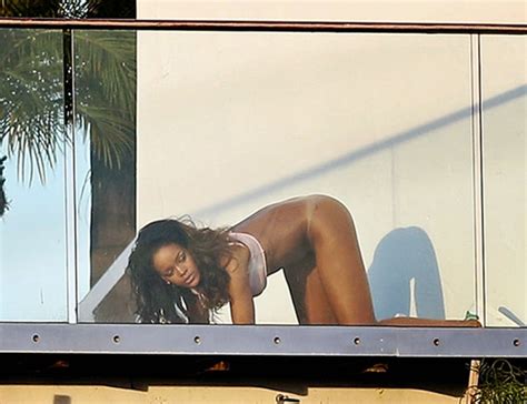 Rihanna Nude And Sexy 23 Photos Thefappening