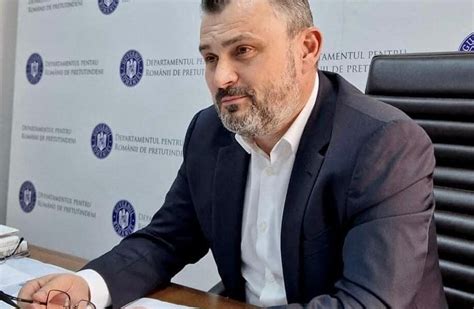 Secretarul de stat Gheorghe Cârciu alături de românii din Italia Q