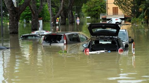 Alluvione Il Presidente Bonaccini Incontra In Regione Una Ventina Di