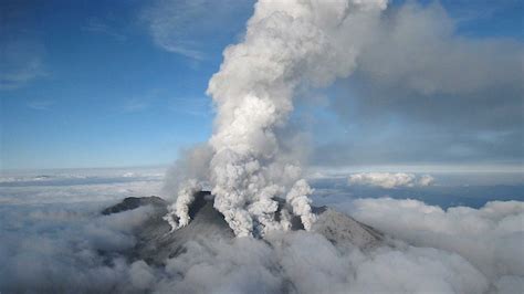 Watch The Biggest Volcanic Eruption Ever Seen From Space Is Spectacular Gript