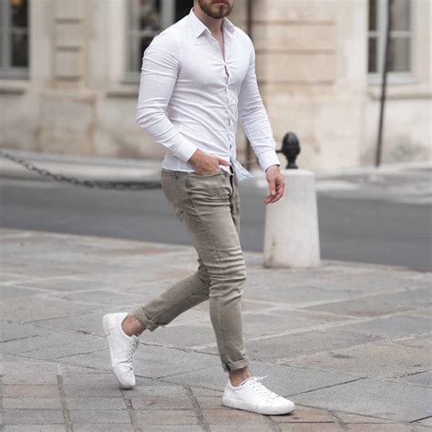 How to White Sneakers | White Sneaker Outfits - The Indian Gent Suits ...