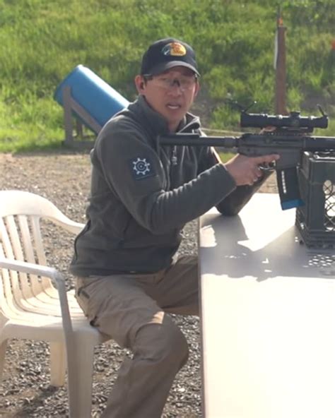 Shouldering A Rifle And Eye Dominance Rifle 101 Getoutdoorstv