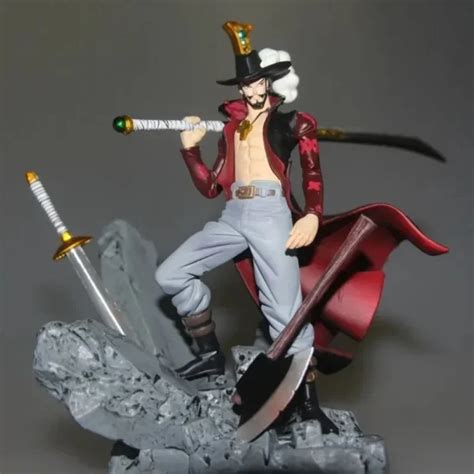 Dracule Mihawk Figure 15CM One Piece Apparel