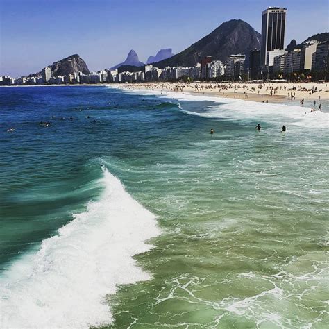 Praia do Leme o que fazer fotos da atração da Cidade Maravilhosa