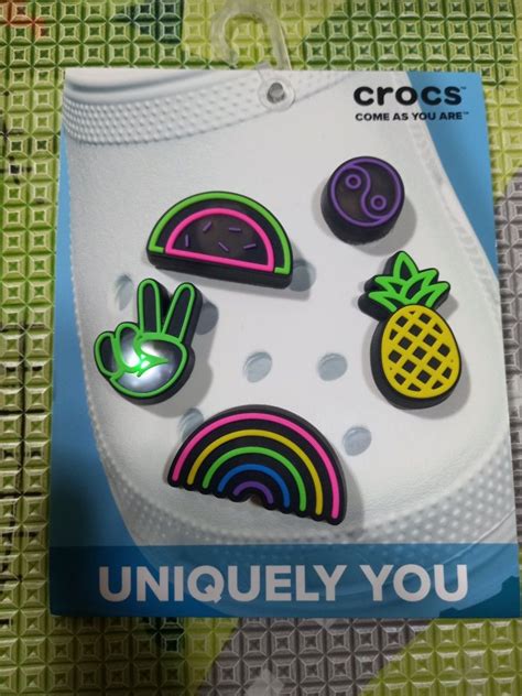 Crocs Led Fun 5 Pack Jibbitz Women S Fashion Watches And Accessories Other Accessories On Carousell