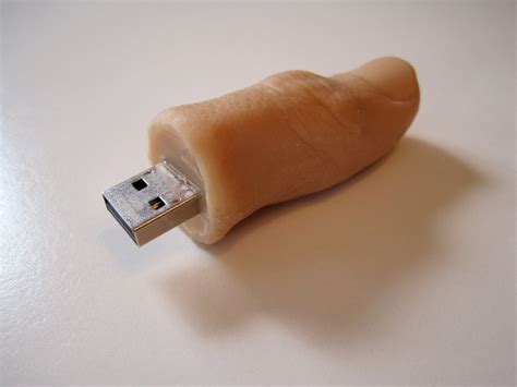 Memorias Usb Raras Pero Creativas Adventure Graphics