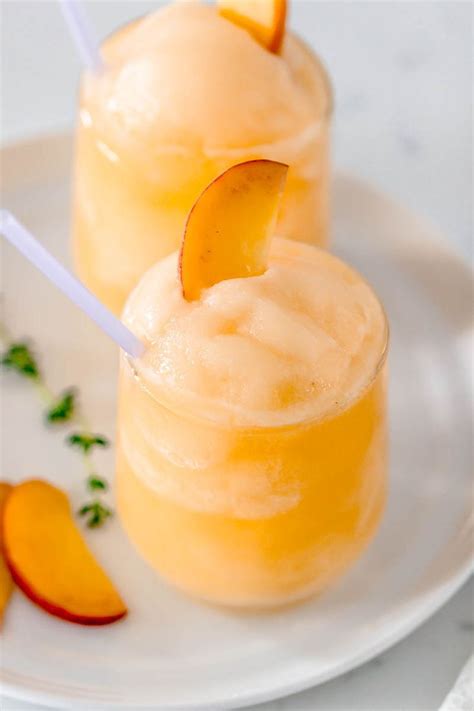 Frozen Peach Bellini Cocktail Frozen Peach Bellini Bellini Cocktail