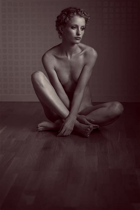 Contemplation Artistic Nude Photo By Photographer Daniel Hubbert At