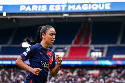 Lmd Psg F Minines Sakina Karchaoui Prolonge