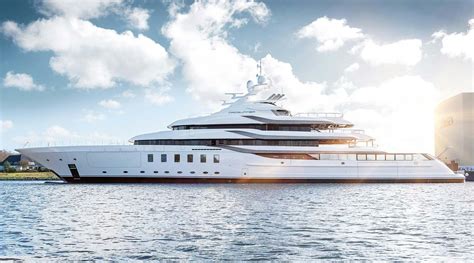 Cc Summer Yacht For Charter Lurssen Cc Summer Moran Yachts