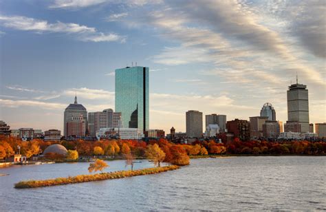 Best Places To See Fall Foliage In Boston Hotel In Downtown Boston