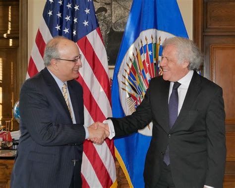 Nuevo Representante Permanente De Estados Unidos Ante La OEA Presenta