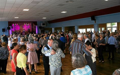 Grand succès du thé dansant des Amis de lécomusée à Plouigneau Le