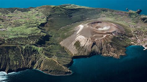 Vulcani attivi in Italia i più affascinanti e spettacolari