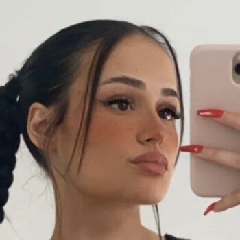 Celiane Nude Leaks FapSea