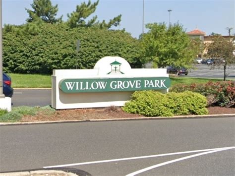 Willow Grove Park Mall Mostly Closed As Yellow Phase Begins Upper