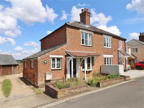 2 Bed Semi Detached House For Sale In Glen Road Sarisbury Green So31