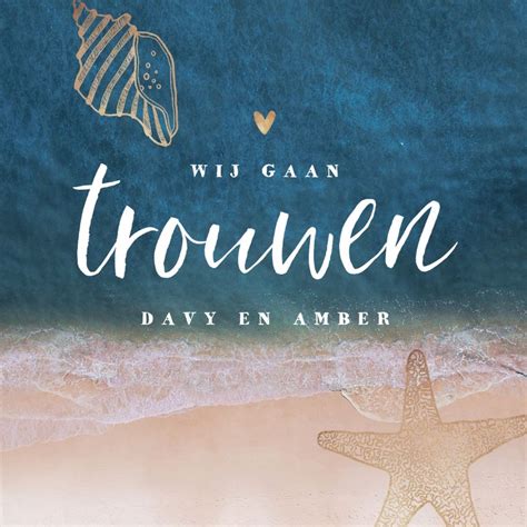 Trouwkaart Strand Zee Goud Typografie Kaartje2go