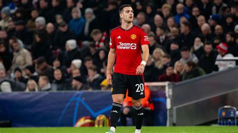 Man Utd Defender Diogo Dalot Withdraws From Portugal Squad Manchester