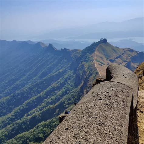 Rajgad Fort Trek – An exciting one-day trek near Pune/Mumbai (INR 200)