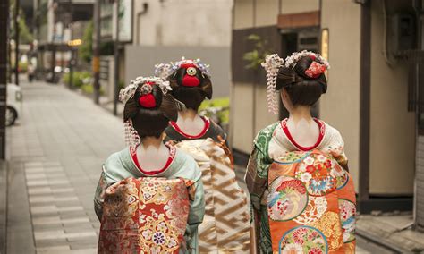 大勧め 花街と芸妓 舞妓の世界