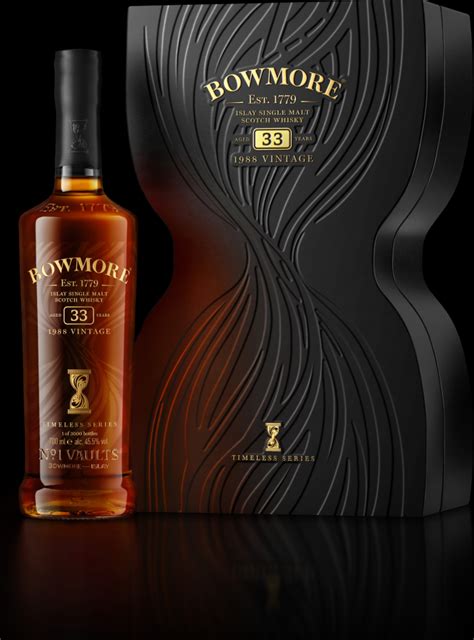 Bowmore Timeless Year Old En Bowmore Single Malt Scotch Whisky