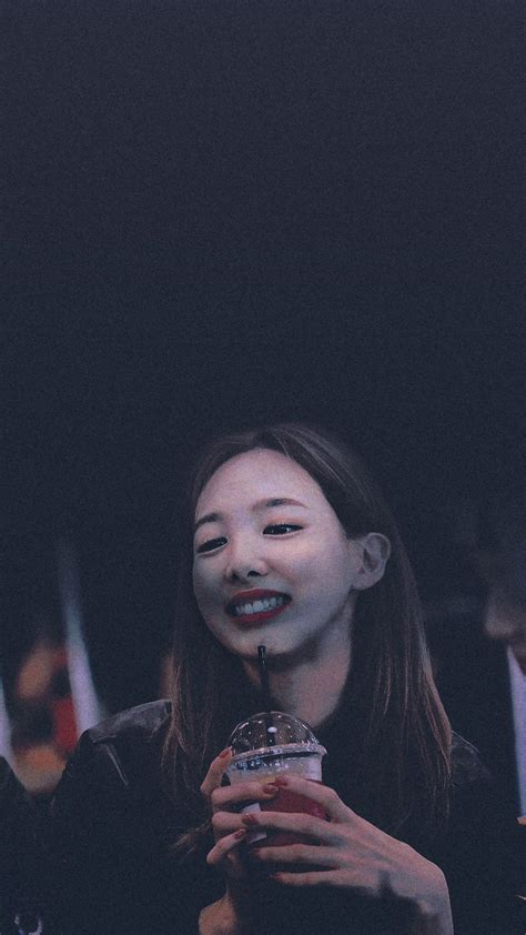 Twice Nayeon Wallpaper Sky Aesthetic Aesthetic Makeup Kpop Girl