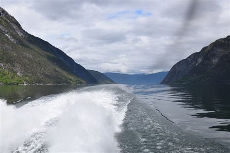 A Breathtaking Taste of Norway: Sognefjord in a Nutshell - Champagne Flight | Travel Blog