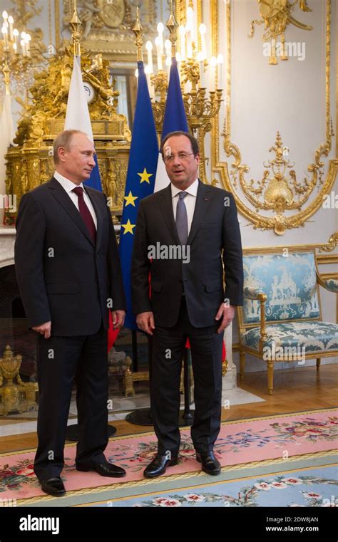 Le président français François Hollande rencontre son homologue russe