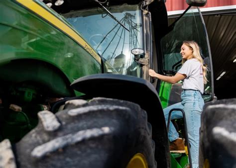 From Father To Daughter At Just 26 Years Old Zoe Kent Took The Reins