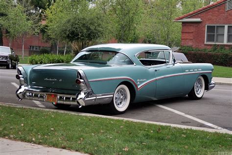 Pin By Chris Paradiso On 1956 1962 Era Of The Tail Buick Cars