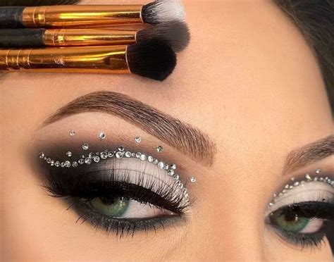 Pin By Sashx On Makeup And Hair Style Rhinestone Makeup Smoky Eye