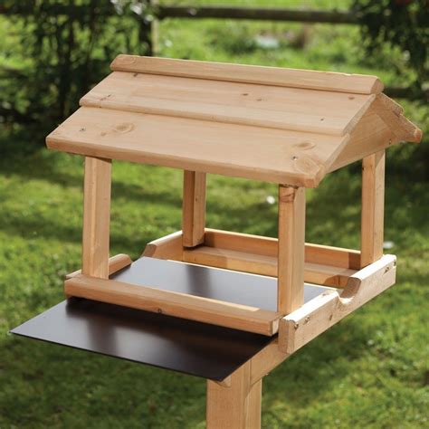 Gallery bird table | Bird houses diy, Wooden bird feeders, Bird feeder ...