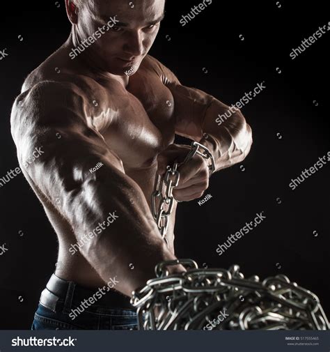 Portrait Naked Torso Brutal Male Bodybuilder Stock Photo 517555465 Shutterstock