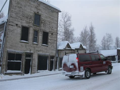 Winter in Dawson City - Wilderness Yukon