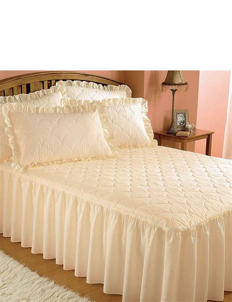 Luxury Plain Quilted Bedspread Home Bedroom Chums