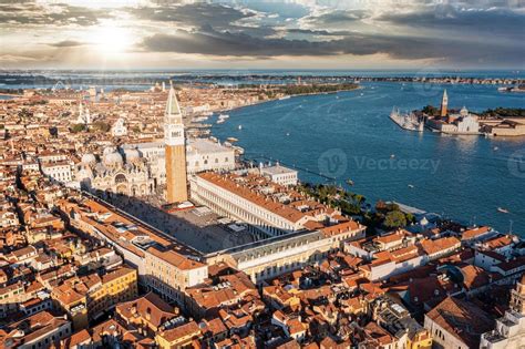 Aerial view of iconic San Marco square 5089369 Stock Photo at Vecteezy