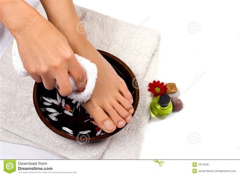 The Benefits Of Getting A Foot Massage Heidi Salon