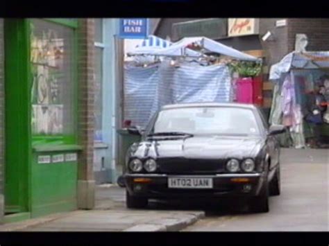 Ee1 Jaguar Xj8 Ht02uan On Eastenders Alican Reilly Flickr