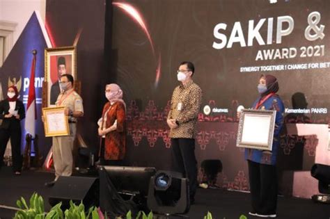 Pemprov NTB Raih Penghargaan SAKIP Award 2021 Dari KemenPAN RBah