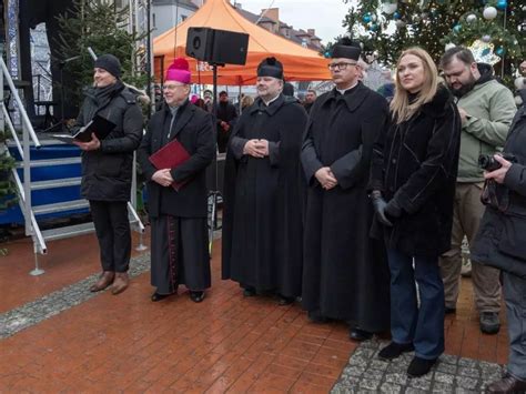 Trzej Kr Lowie Na Ulicach Bytomia Wsp Lne Kol Dowanie I Radosna Procesja