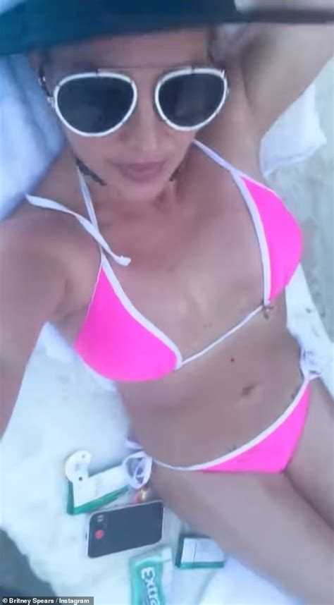 Britney Spears Shows Off Incredible Bikini Body In A Sexy Pink Two Piece On Fun Vacation
