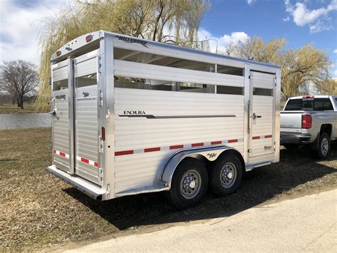 gooseneck livestock trailers rancher gooseneck horse livestock