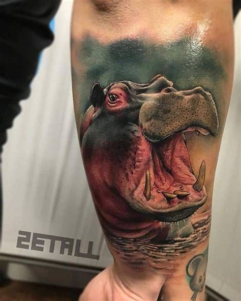 Tatuaje De Un Hipopótamo De Estilo Realista En El Tatuaje De Hipopótamo Hipopótamo Tatuajes